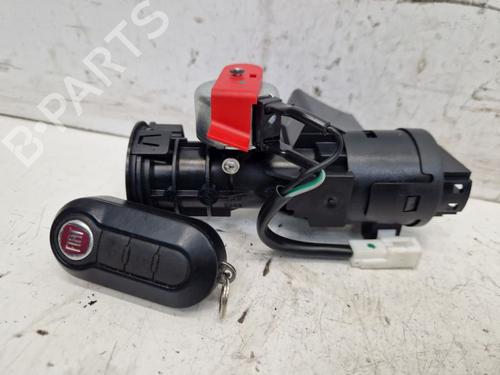 Ratlås/Tændingslås FIAT 500 (312_) 1.4 (312AXC1B, 312CXC1B) (100 hp) 31703685