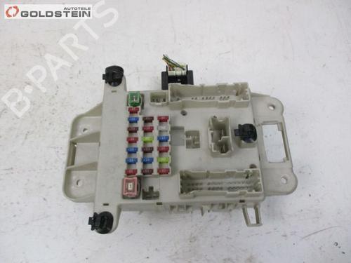 Fuse box TOYOTA RAV 4 II (_A2_) 1.8 (ZCA25_, ZCA26_, ZCA25W, ZCA26W) | BP37101951E1 - Image 3