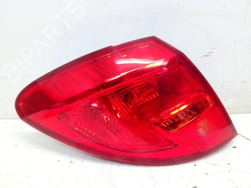 Venstre Baklys OPEL MERIVA B MPV (S10) 1.4 (75) (120 hp) 31702261