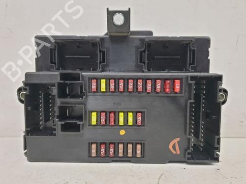 Used Fuse box Fuse box CITROËN JUMPER II Van 2.2 HDi 110 (110 hp) 33682788 33682788