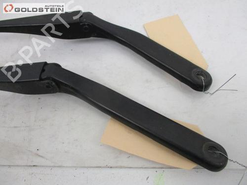 Front windshield wiper arm BMW 1 (E87) 118 d | BP18754403C143