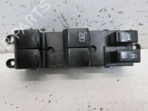 switch-subaru-forester-sh_-2007-40170512 main image