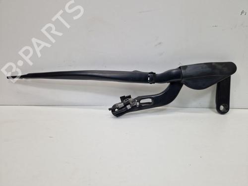 Used Front windshield wiper arm Front windshield wiper arm 39062778 39062778