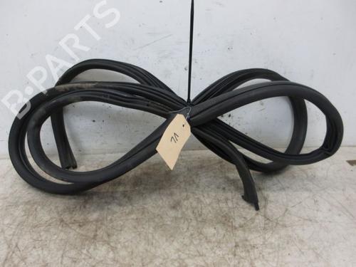 Rubber door seal OPEL VIVARO B Van (X82) 1.6 CDTI (05) | BP21136498C142 
