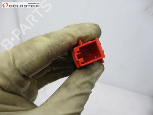 Warning switch SKODA YETI (5L) 2.0 TDI 4x4 | BP37097826I22 - Image 3