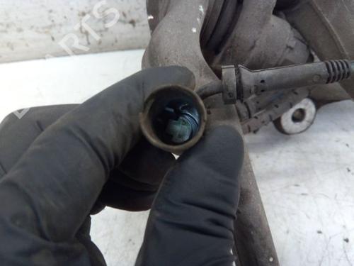 Right front steering knuckle BMW 1 (E81) 116 i | BP27207201M26 