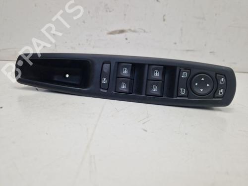 Used Switch Switch RENAULT SCÉNIC III (JZ0/1_) 1.2 TCe (JZ16) (132 hp) 39742677 39742677