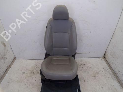 Used Right front seat KIA SORENTO II (XM) 2.4 CVVT (174 hp) 31588434