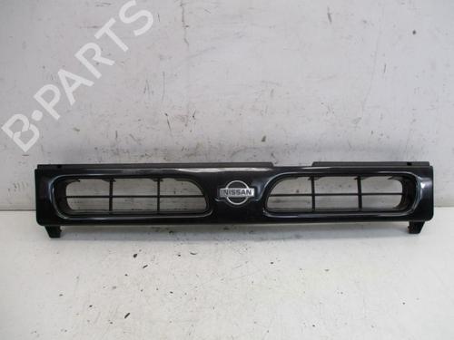 Used Grille NISSAN TERRANO II (R20) 2.4 i 12V 4WD (124 hp) 19292572
