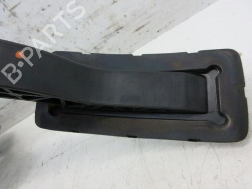 Pedal TESLA MODEL Y (5YJY) EV Performance All-wheel Drive | BP38505857I4  - Image 6