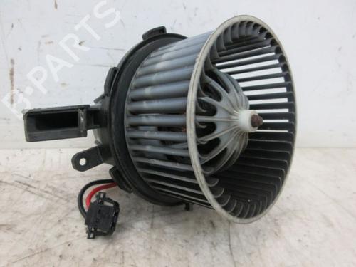 Used Heater blower motor AUDI A4 B8 Avant (8K5) 3.0 TDI quattro (240 hp) 19405937
