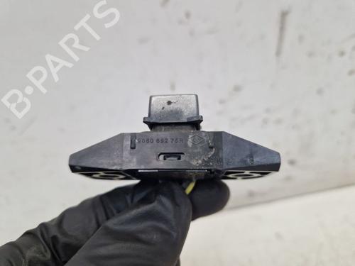Switch RENAULT MEGANE E-TECH SUV EV60 (BNJ1) | BP23898312I30 