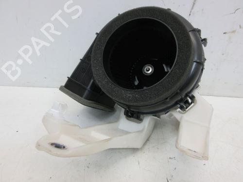 Used Heater blower motor TOYOTA YARIS (_P21_, _PA1_, _PH1_) 1.5 Hybrid (MXPH10, MXPH11) (116 hp) 22930998