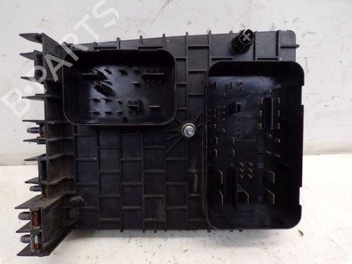 Fuse box VW GOLF V (1K1) 3.2 R32 4motion | BP29097759E1  - Image 7