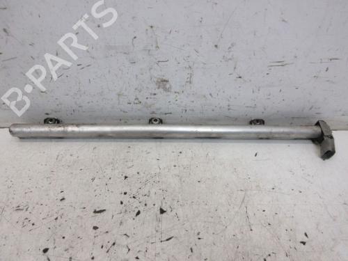 Used Injection rail Injection rail 37124362 37124362