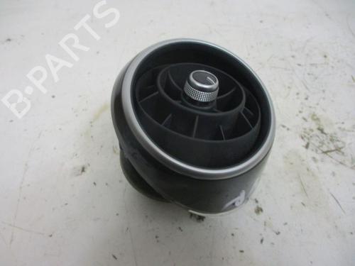 Used Air vent AUDI A1 Sportback (8XA, 8XF) 1.2 TFSI (86 hp) 25826115