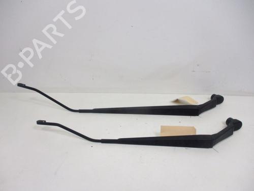 Used Front windshield wiper arm MAZDA 5 (CR) 2.0 CD (CR19) (110 hp) 25224270