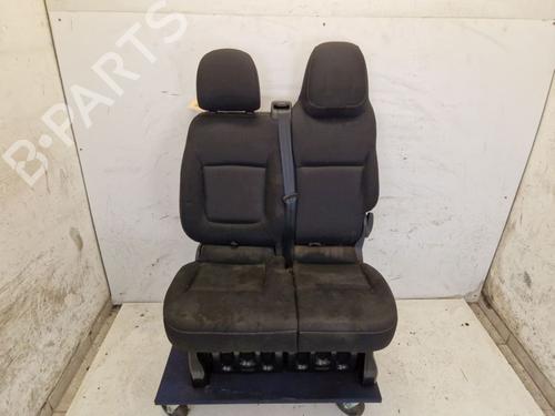 Used Right front seat RENAULT TRAFIC III Van (FG_) 1.6 dCi 95 (FGMJ, FGMR) (95 hp) 31588604