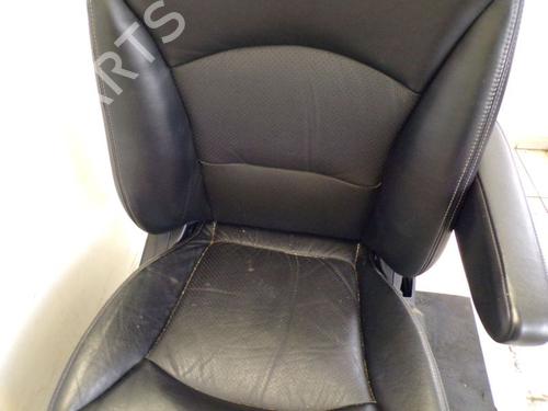 Right front seat MITSUBISHI GRANDIS (NA_W) 2.0 DI-D (NA8W) | BP18802429C16 