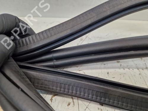 Rubber door seal SEAT ARONA (KJ7, KJP) 1.0 TSI | BP29108855C142 