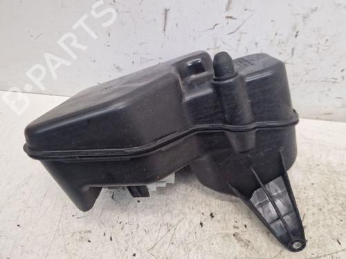Used Front windshield wiper arm Front windshield wiper arm 37133477 37133477