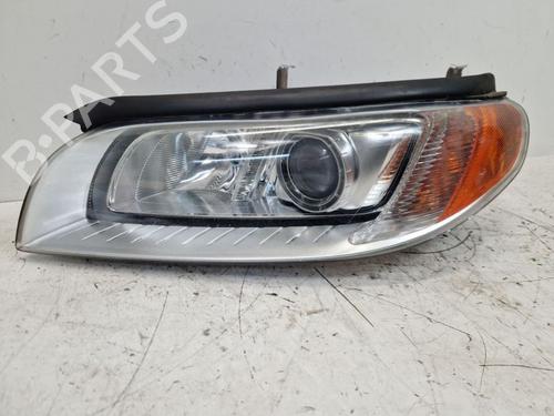 Faro sinistro VOLVO V70 II (285) D5 (185 hp) 29523579