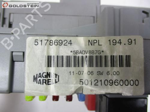 Fuse box FIAT CROMA (194_) 1.9 D Multijet (194AXC1B, 194AXC12) | BP18763062E1 