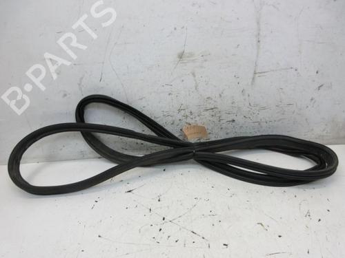 Used Rubber door seal SUBARU IMPREZA Hatchback (GR, GH, G3) 2.0 D AWD (150 hp) 19297901
