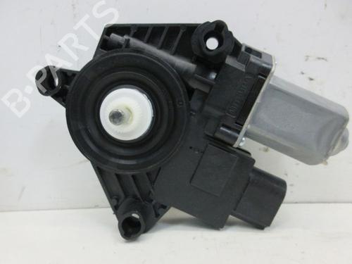 Left front window motor BMW 5 (G30, F90) 520 i | BP37131705E21 - Image 3