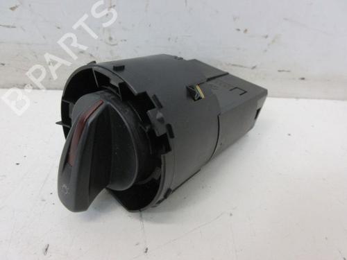 Used Headlight switch SEAT IBIZA IV ST (6J8, 6P8) 1.2 TDI (75 hp) 19296613
