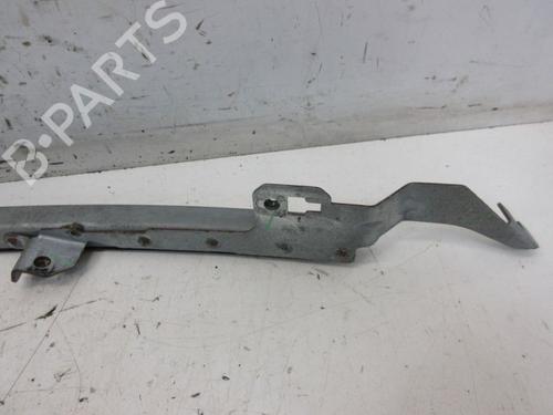 Front left quarter glass PEUGEOT 307 CC (3B) 2.0 16V | BP19296064C111 
