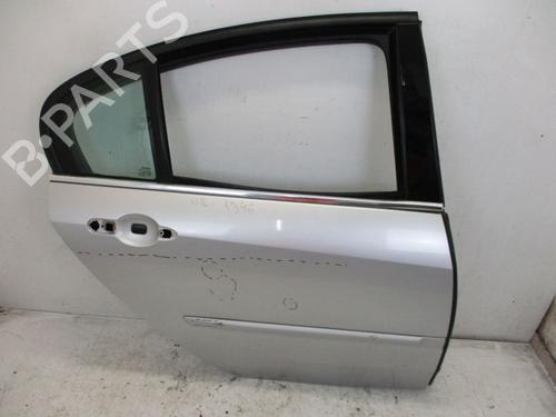 Used Right rear door RENAULT LAGUNA III (BT0/1) 2.0 16V (BT05, BT0F, BT0W) (140 hp) 26647540