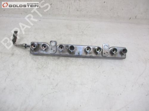 Used Injection rail Injection rail 37105040 37105040