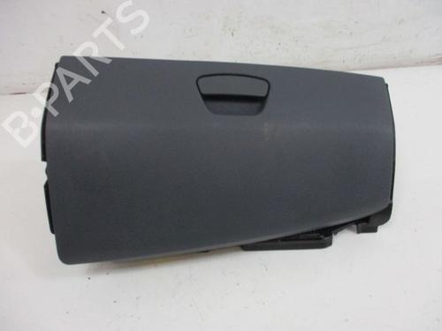 Handskerum SMART FORFOUR (454) 1.3 (454.031) (95 hp) 18793102