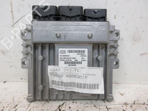 Used Engine control unit (ECU) PEUGEOT 5008 (0U_, 0E_) 2.0 HDi (163 hp) 22194584