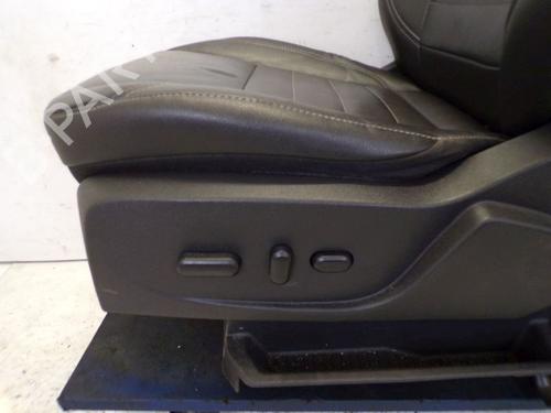 Left front seat FORD FOCUS III Saloon 1.6 TDCi | BP37122970C15 - Image 6