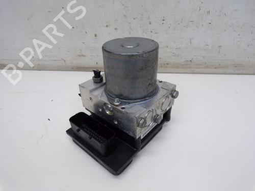 Used Electronic module BMW X3 (E83) 3.0 i xDrive (231 hp) 24409311