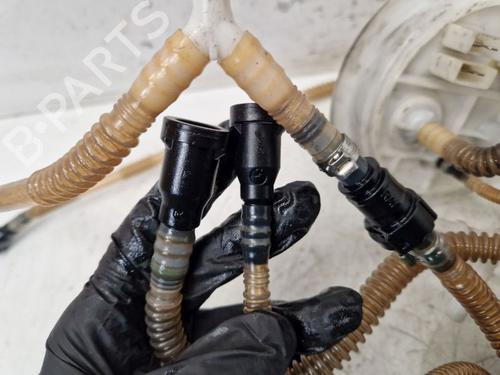 Fuel pump AUDI A8 D3 (4E2, 4E8) 4.2 TDI quattro | BP34703787M76 - Image 8