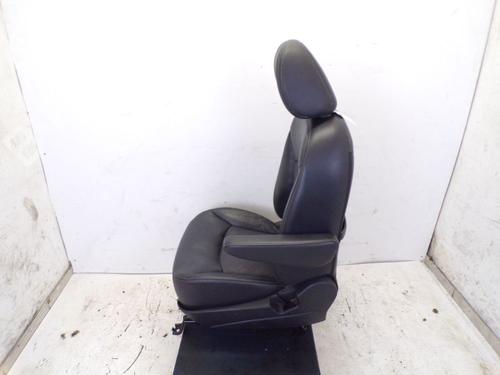 Right front seat MITSUBISHI GRANDIS (NA_W) 2.0 DI-D (NA8W) | BP18802429C16 