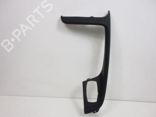 Used Tailgate handle BMW X1 (F48) xDrive 18 d (150 hp) 18792988