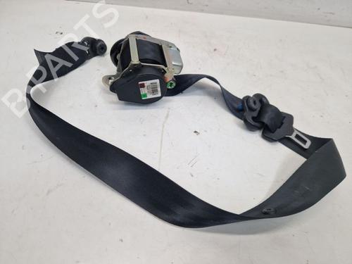 Sikkerhedssele foran højre Sikkerhedssele foran højre FORD FOCUS III Turnier 1.0 EcoBoost (125 hp) 39742787 39742787