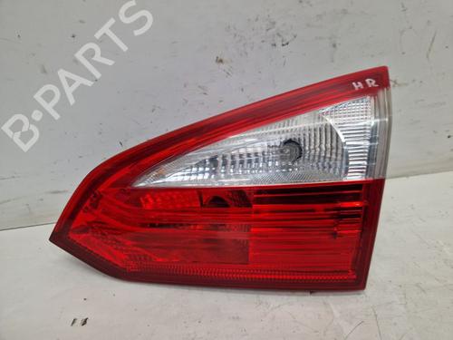 Used Right tailgate light Right tailgate light FORD FOCUS III Turnier 1.6 EcoBoost (150 hp) 40069290 40069290