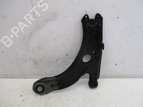 Used Left front suspension arm VW NEW BEETLE (9C1, 1C1) 2.0 (115 hp) 19291681