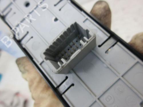 Switch RENAULT GRAND SCÉNIC III (JZ0/1_) 2.0 dCi (JZ0Y, JZ26) | BP19292620I30