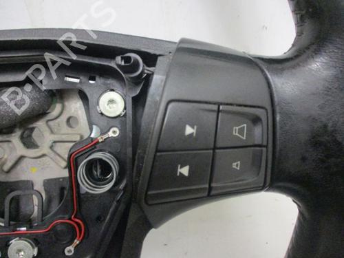 Steering wheel VOLVO V70 III (135) 2.4 D | BP18795941C49 