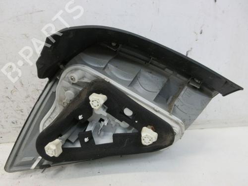 Right taillight OPEL ASTRA H Estate (A04) 1.4 (L35) | BP29087269C35 