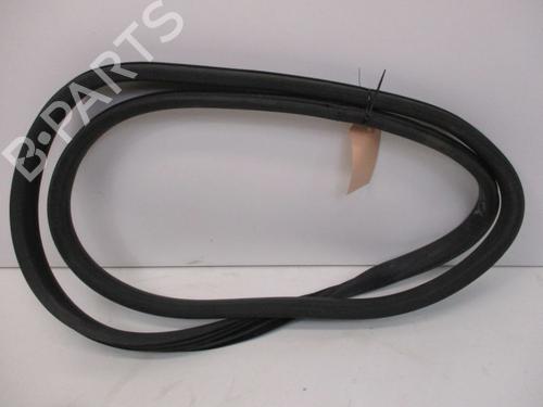 Used Rubber door seal RENAULT CLIO IV (BH_) 1.2 TCe 120 (BHM0) (120 hp) 29083648