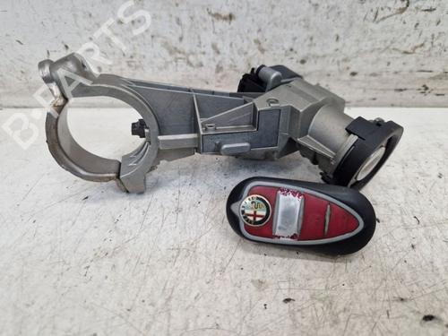 Used Ignition barrel ALFA ROMEO MITO (955_) 1.4 (955AXB1B) (78 hp) 28049241