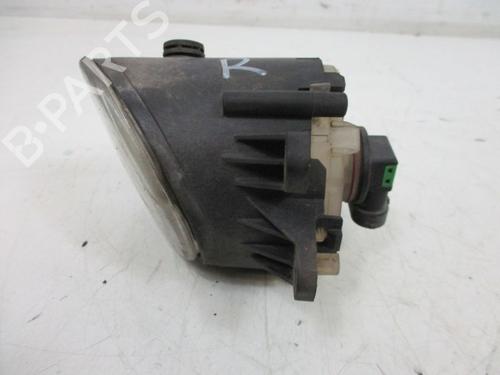 Right front fog light VOLVO C30 (533) 1.6 | BP37110794C31 - Image 4