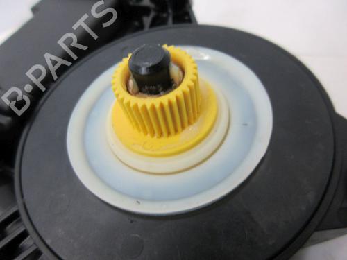 Right front window motor ALFA ROMEO TONALE (965_) 1.5 Mild Hybrid | BP40170557E20 - Image 4